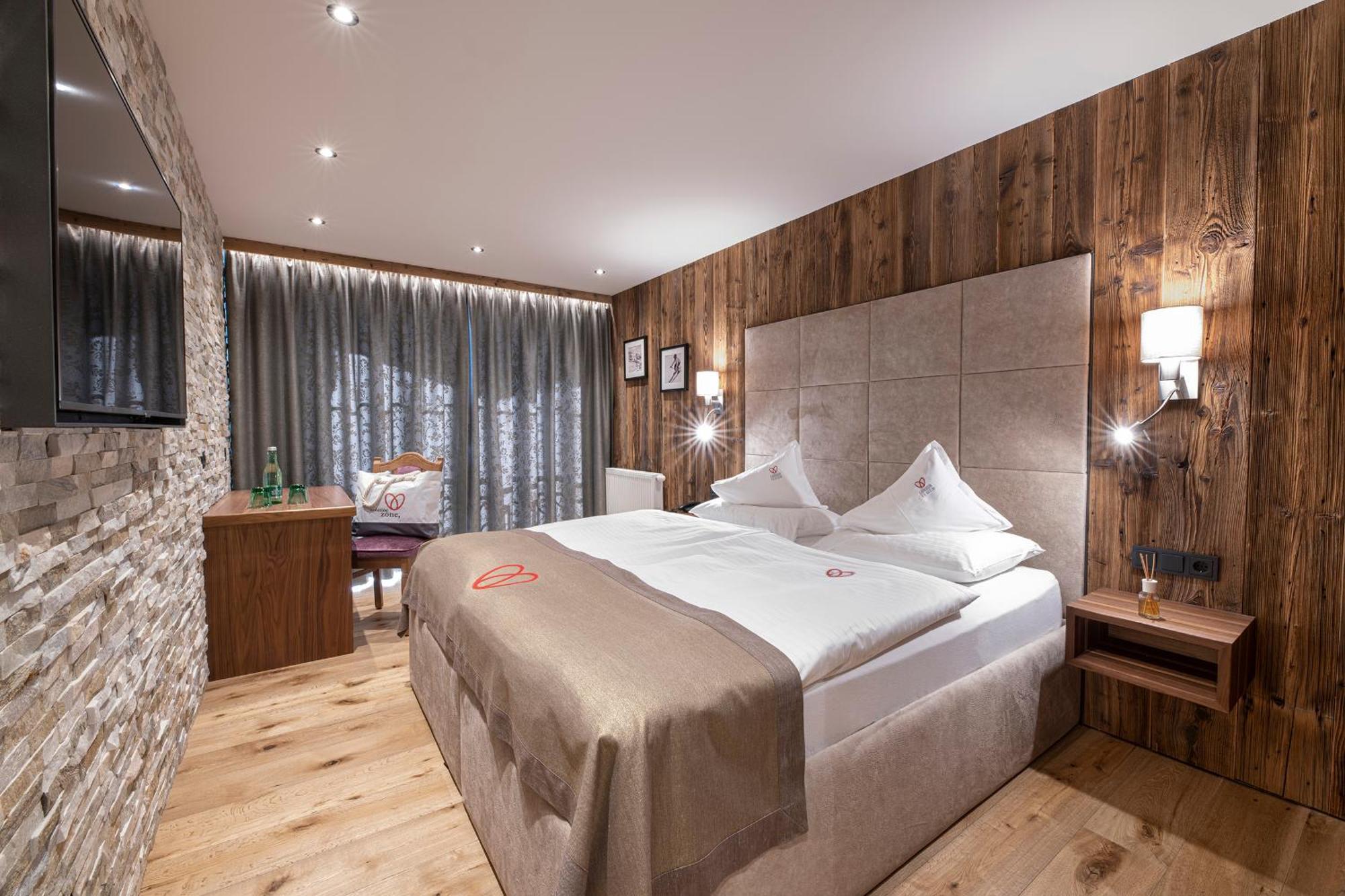 אוברטאורן Superior Hotel Edelweiss מראה חיצוני תמונה