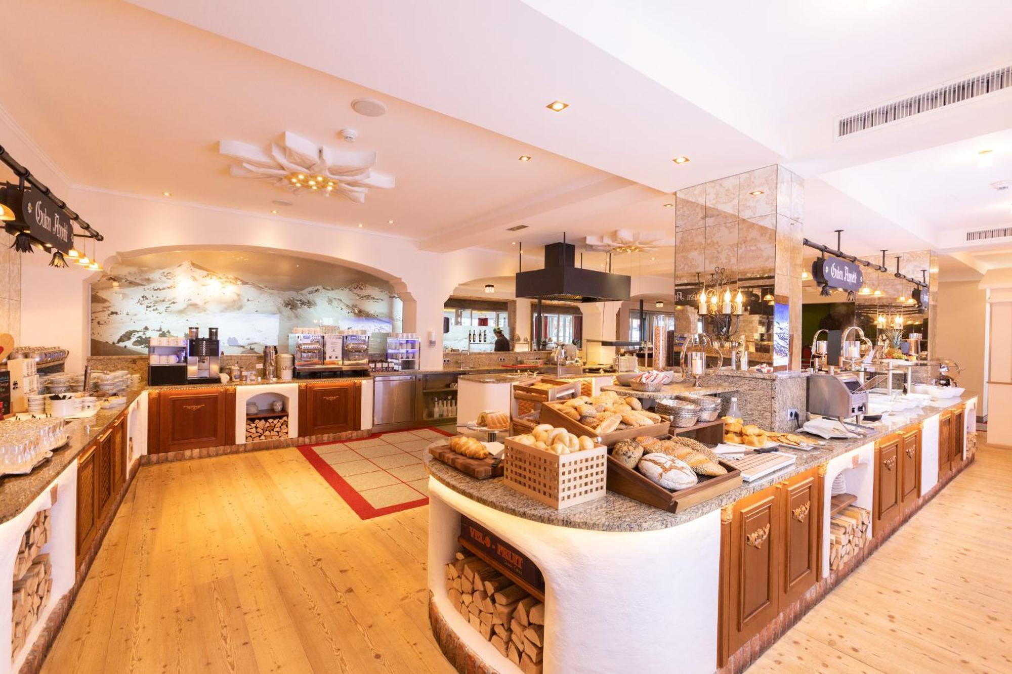 אוברטאורן Superior Hotel Edelweiss מראה חיצוני תמונה